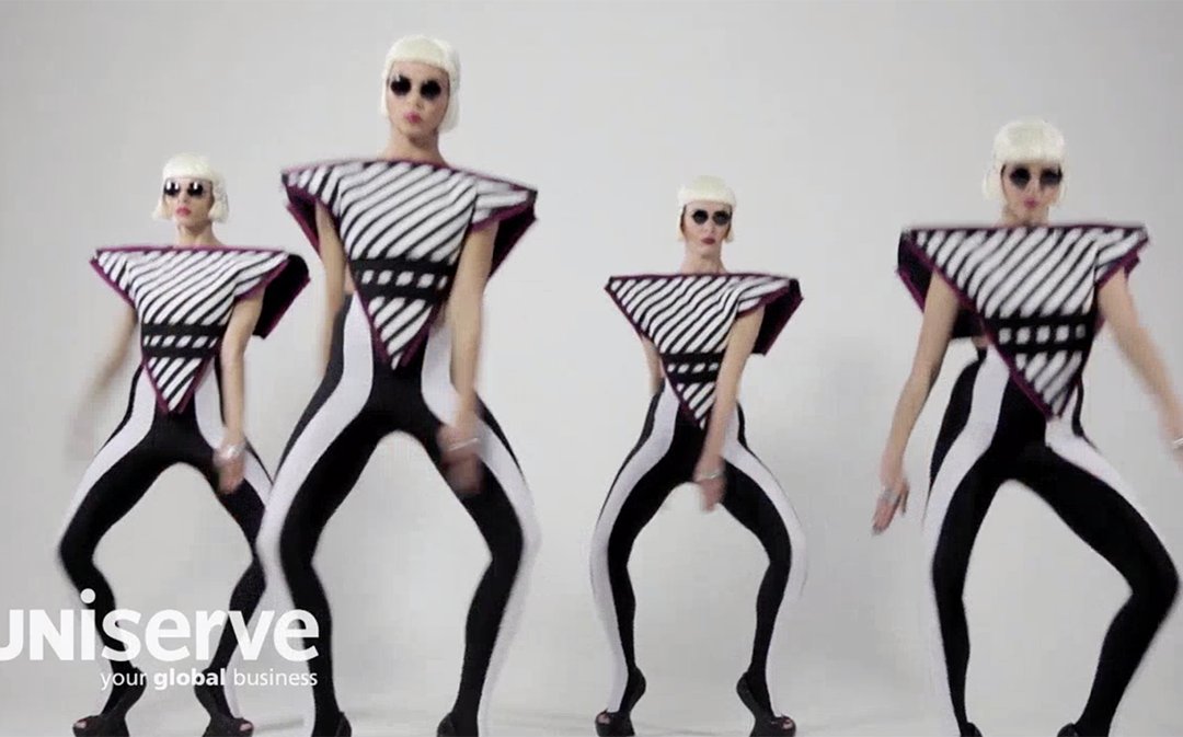 Video: When In Need Of Some Fashion Sense